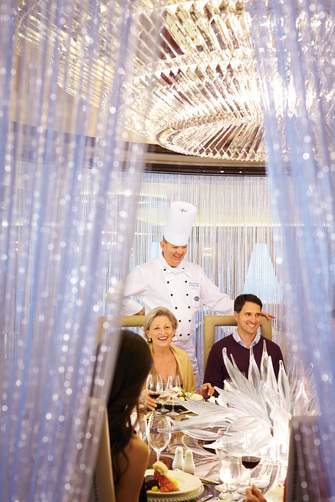 Princess Cruises Royal Class Interior lumiere 2.jpg